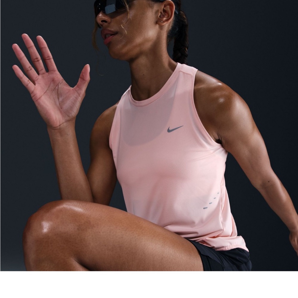 Nike Women's Light Pink Training Running Workout Tank Top Size Small